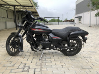 Matt Black Bajaj Avenger Street 220