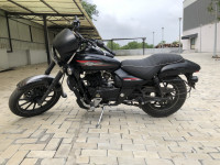Matt Black Bajaj Avenger Street 220