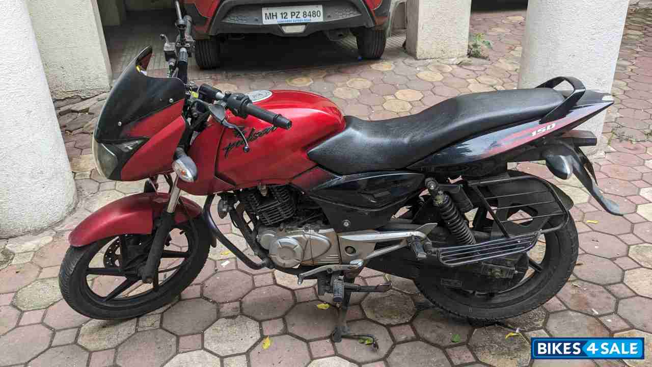 Red Bajaj Pulsar 150 DTSi