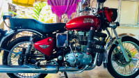 Maroon Red Royal Enfield Bullet Standard 350