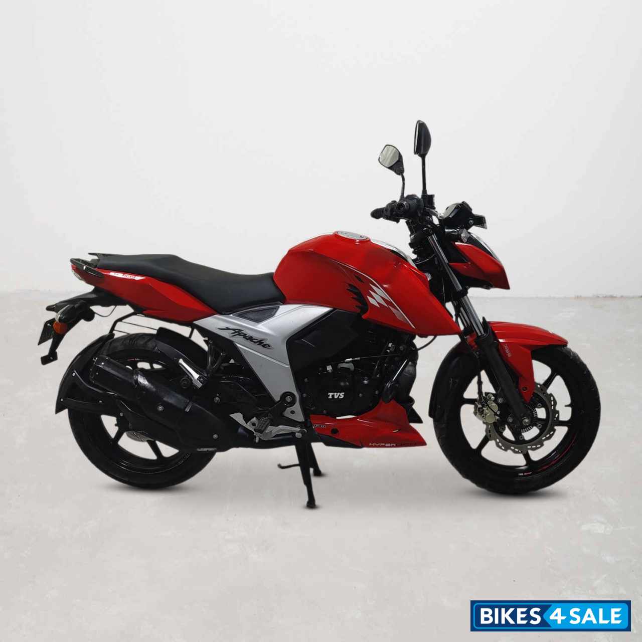 TVS Apache RTR 160 4V