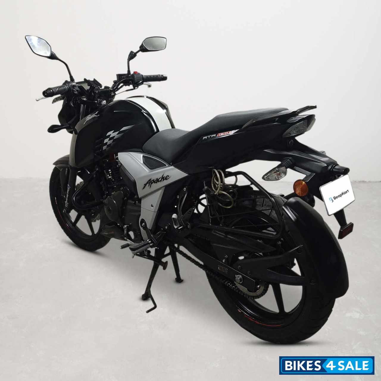 TVS Apache RTR 160 4V