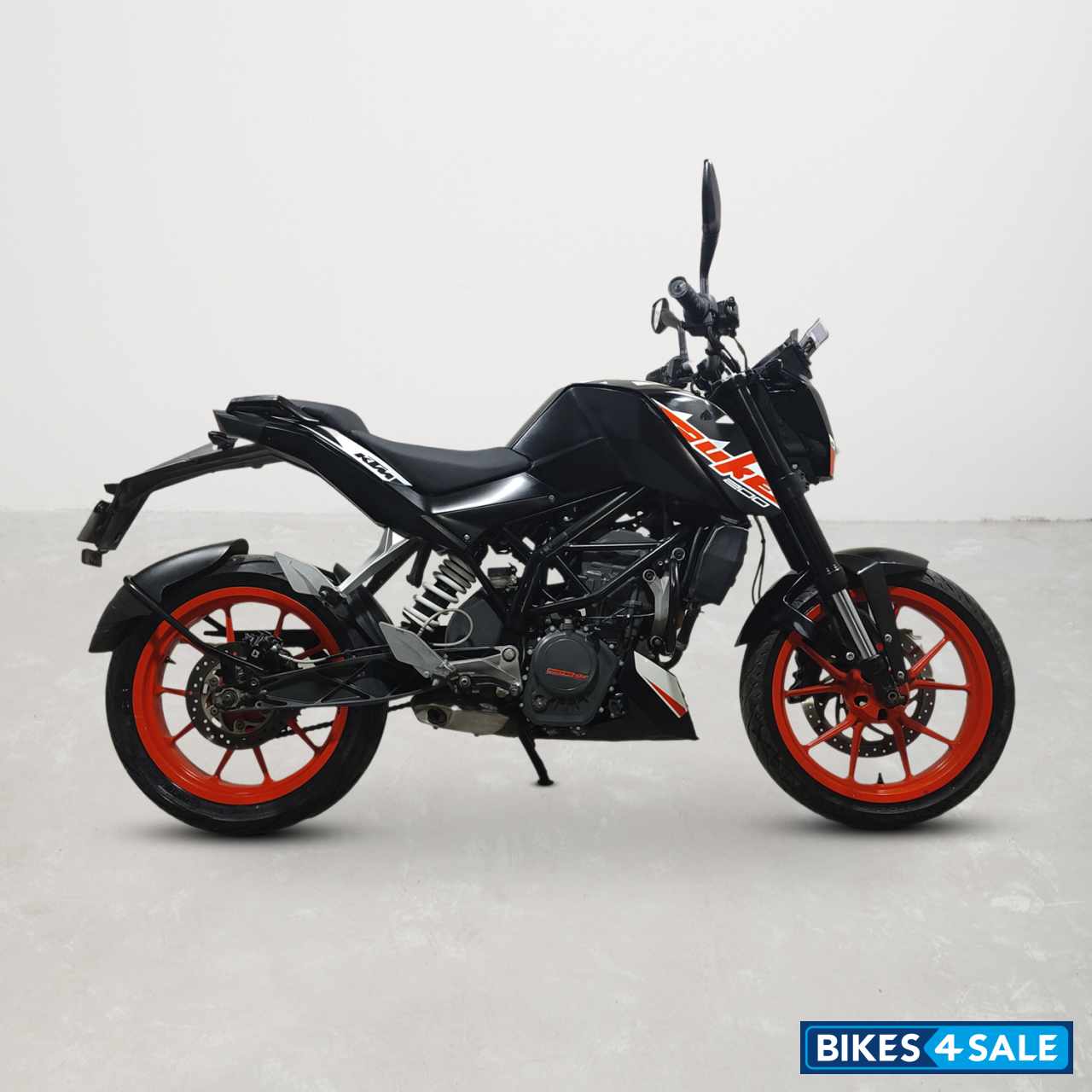 KTM Duke 200