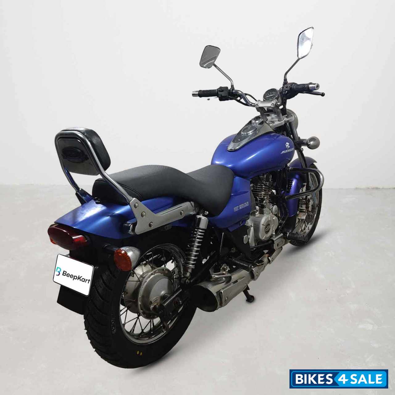 Bajaj Avenger 180 DTS-i