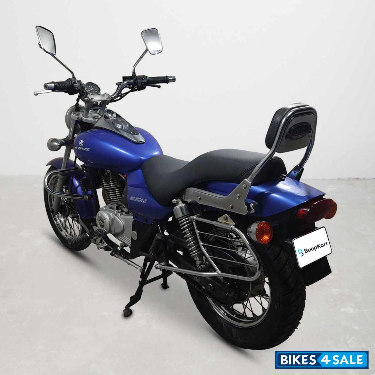 Bajaj Avenger 180 DTS-i