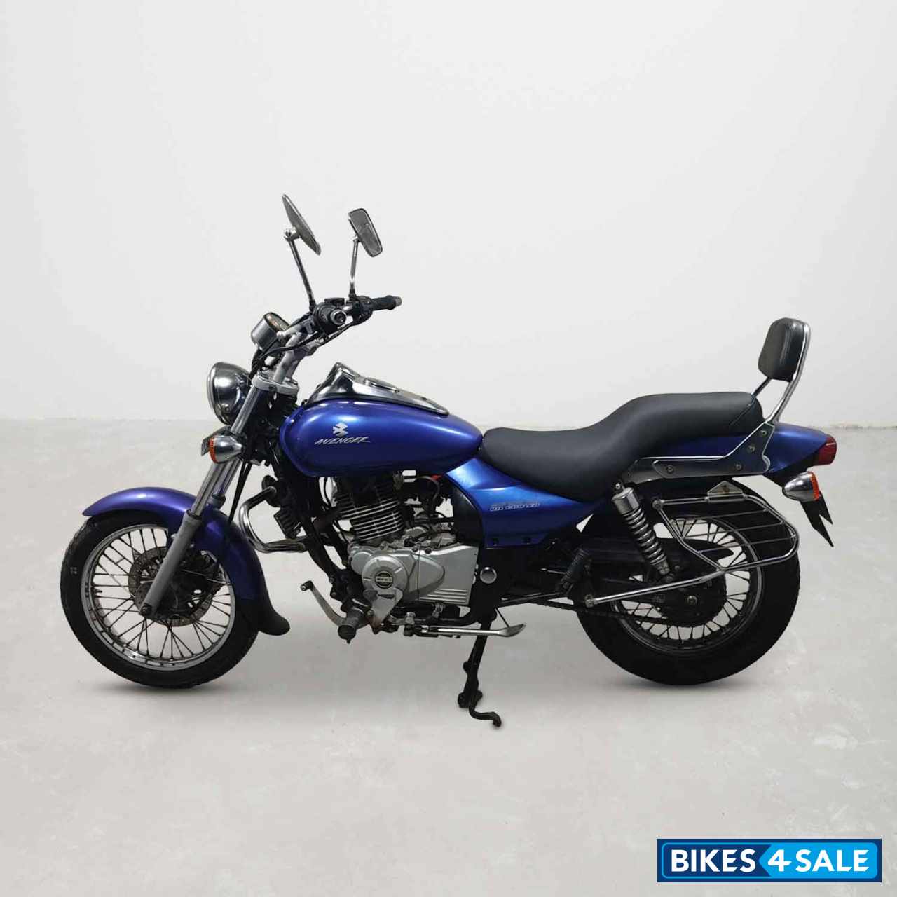 Bajaj Avenger 180 DTS-i