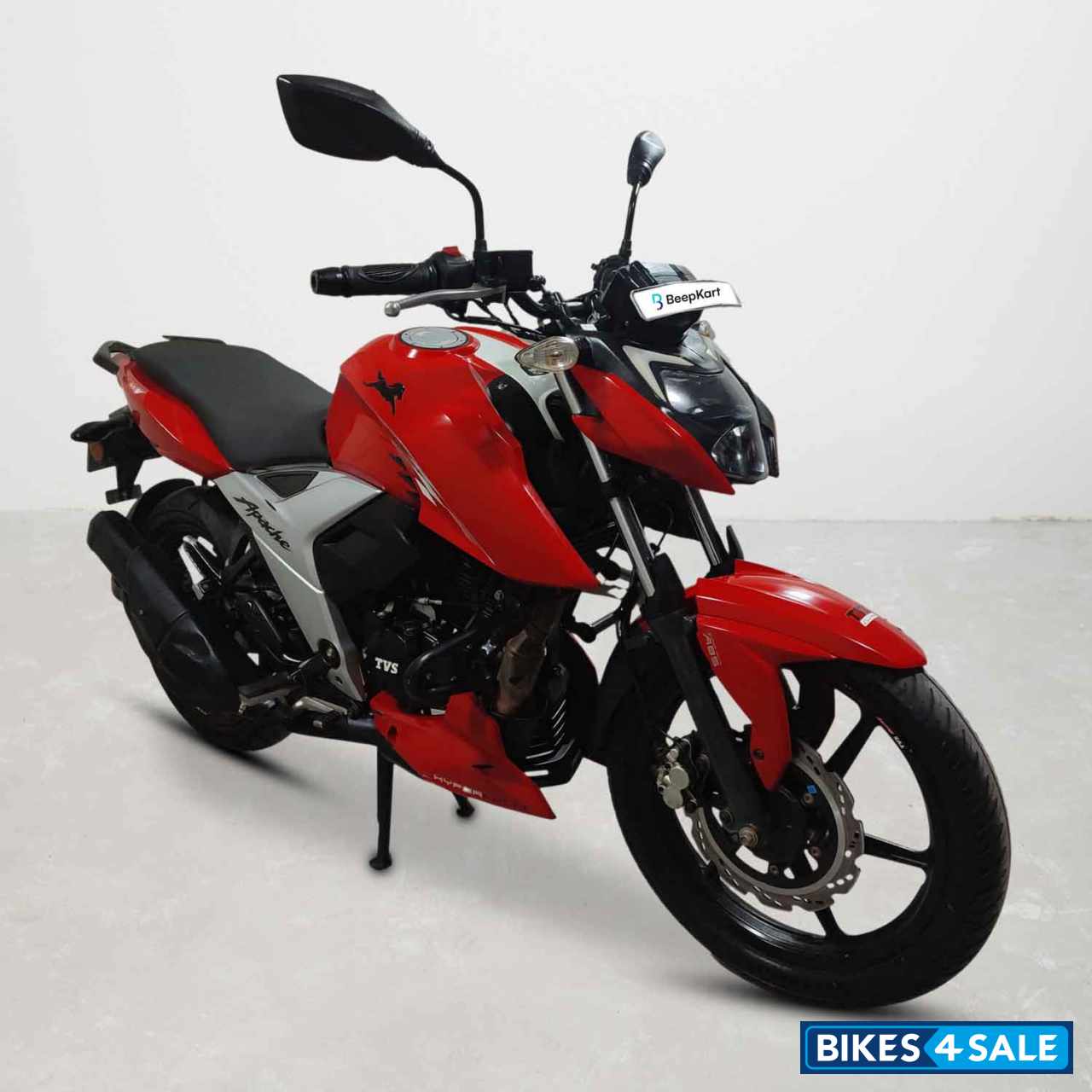 TVS Apache RTR 160 4V