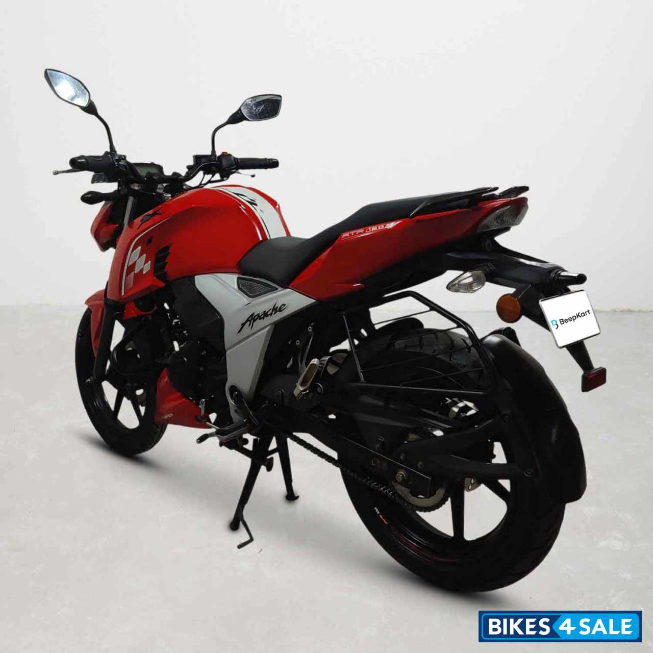 TVS Apache RTR 160 4V