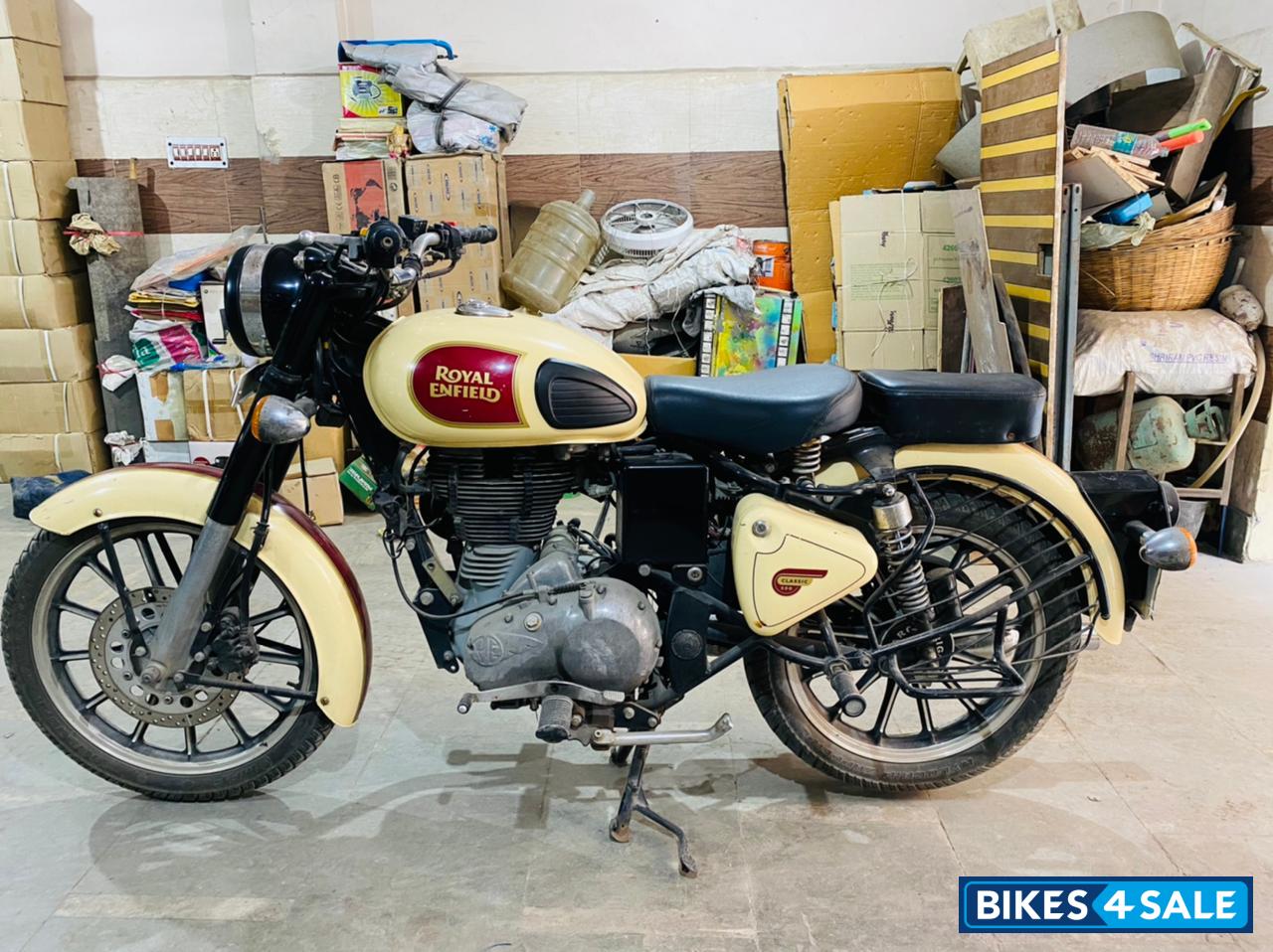 Royal Enfield Classic Desert Storm