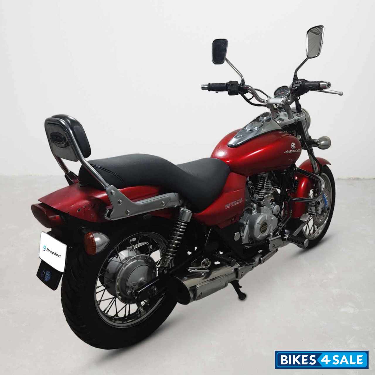 Bajaj Avenger 180 DTS-i