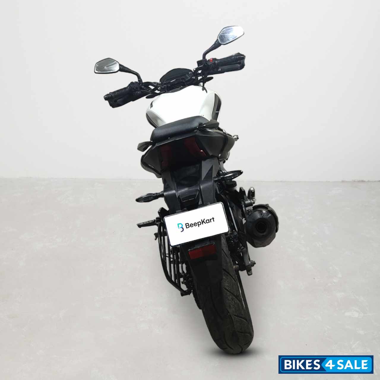 Bajaj Dominar 400