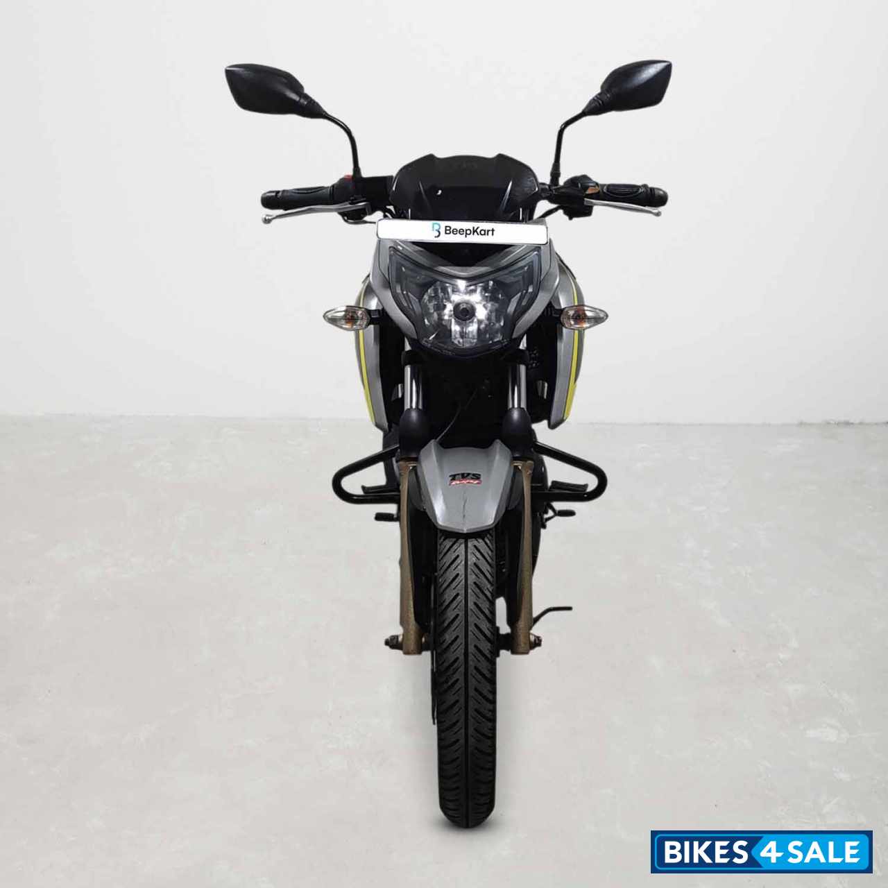 TVS Apache RTR 200 4V