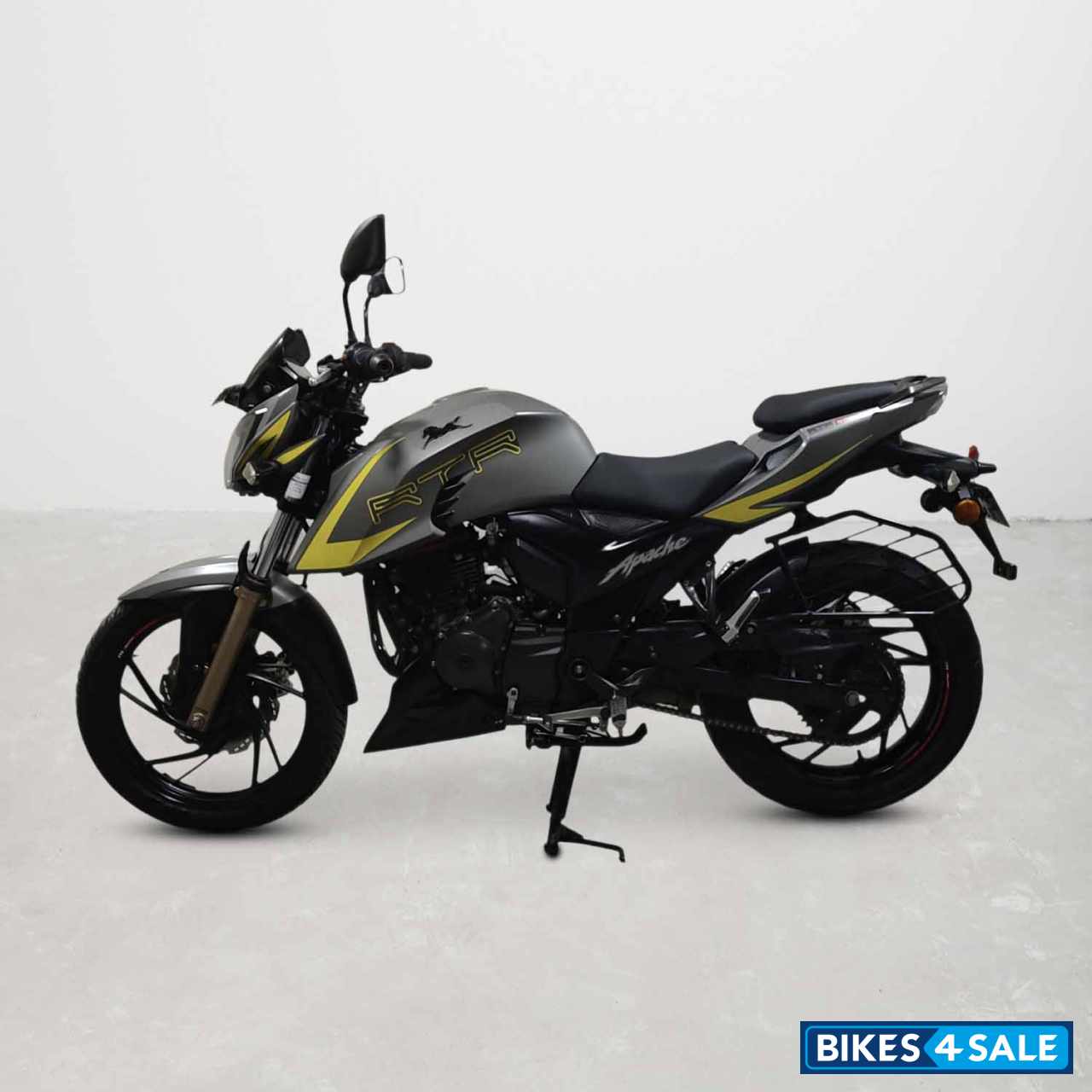 TVS Apache RTR 200 4V