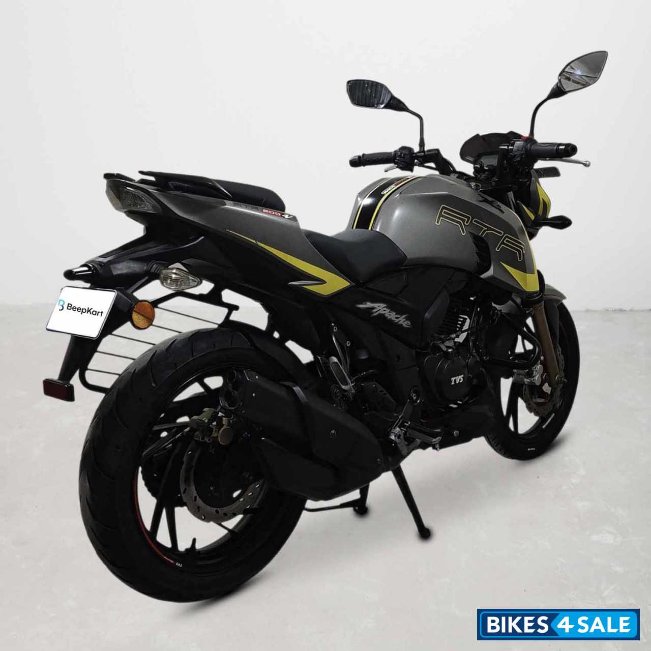 TVS Apache RTR 200 4V
