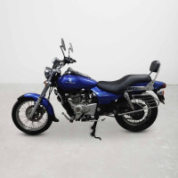 Bajaj Avenger 180 DTS-i