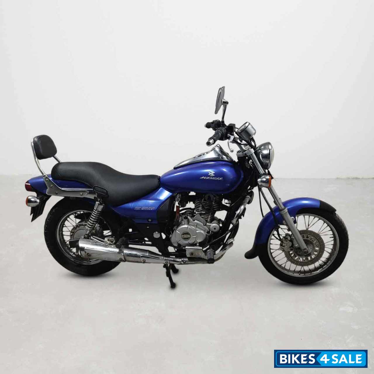 Bajaj Avenger 180 DTS-i