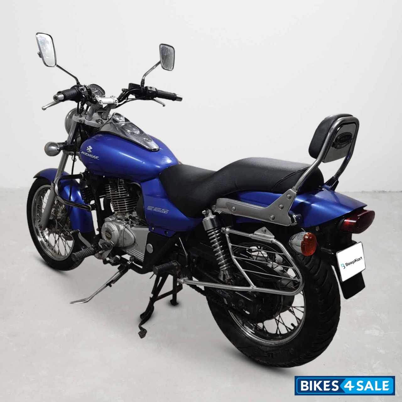 Bajaj Avenger 180 DTS-i