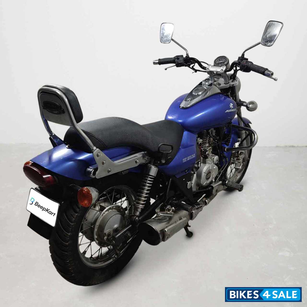 Bajaj Avenger 180 DTS-i