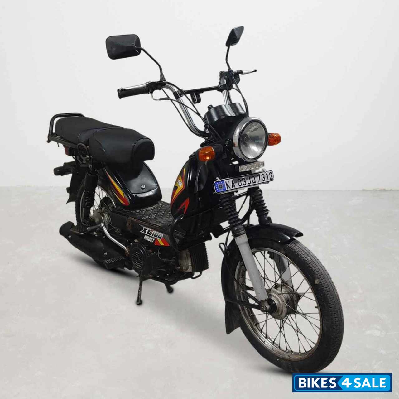 TVS XL 100 Heavy Duty