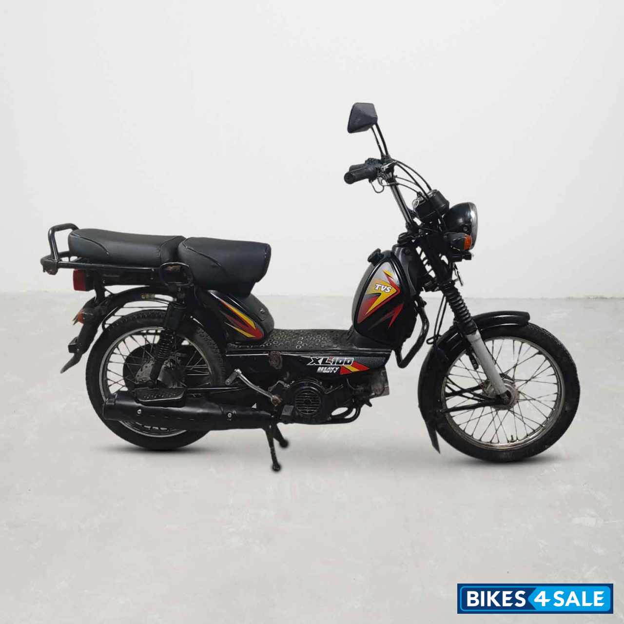 TVS XL 100 Heavy Duty