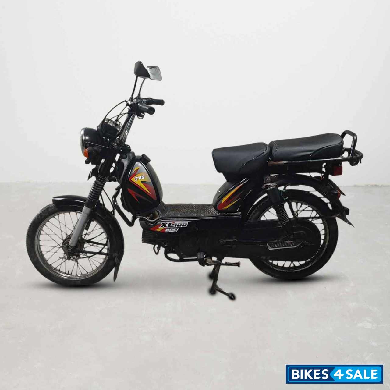 TVS XL 100 Heavy Duty