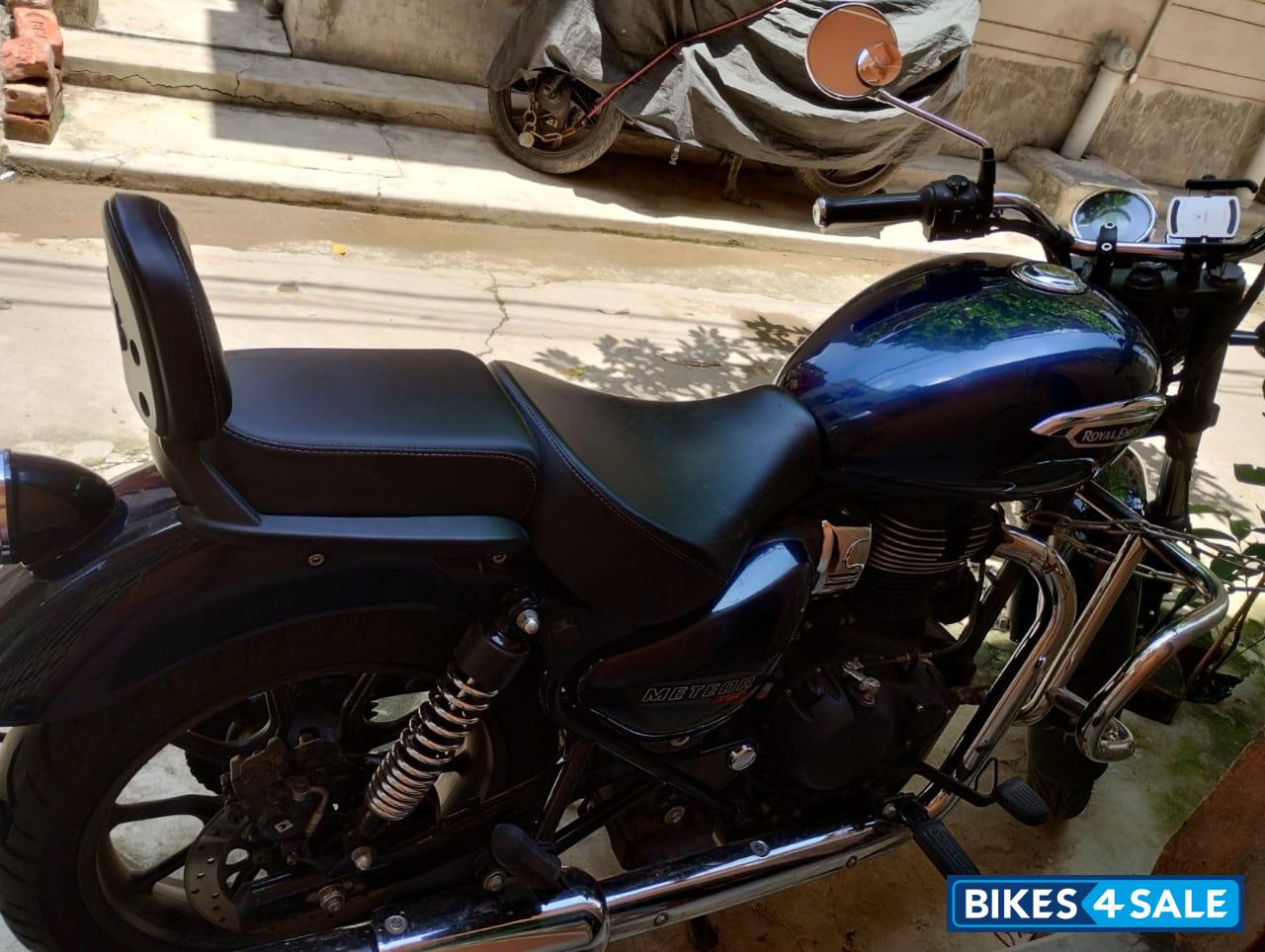 Blue Royal Enfield Meteor 350 Stellar