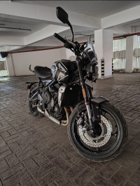 Matt Black & Silver Triumph Trident 660