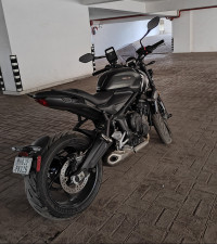 Matt Black & Silver Triumph Trident 660