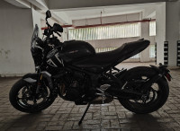 Matt Black & Silver Triumph Trident 660