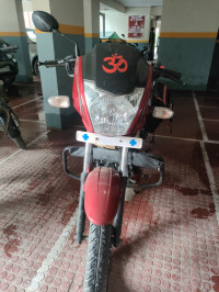 Red Mahindra Centuro