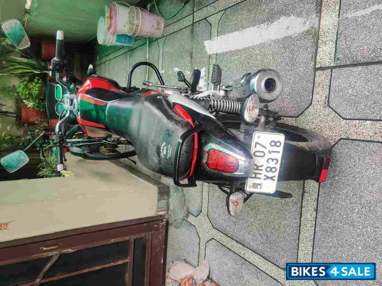 Black & Red Bajaj V15