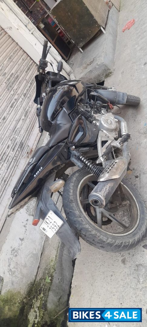 Bajaj Pulsar 180