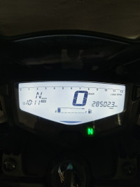 White TVS Apache RTR 200 4V