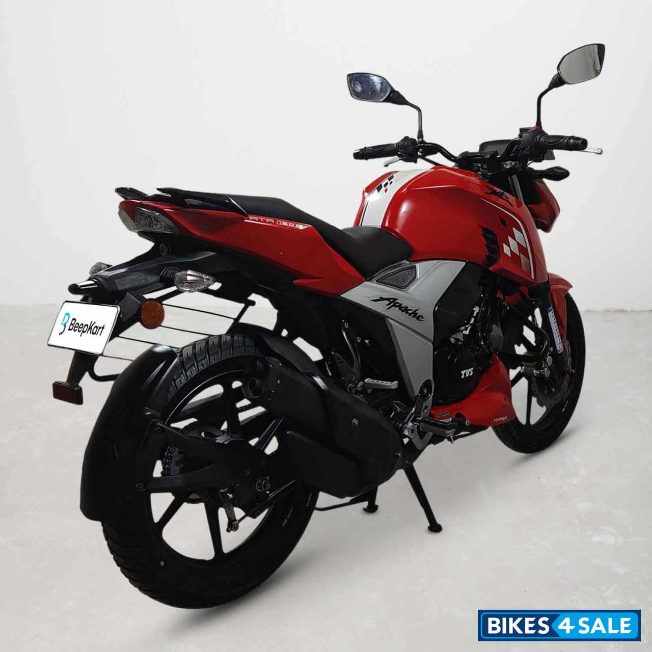 TVS Apache RTR 160 4V