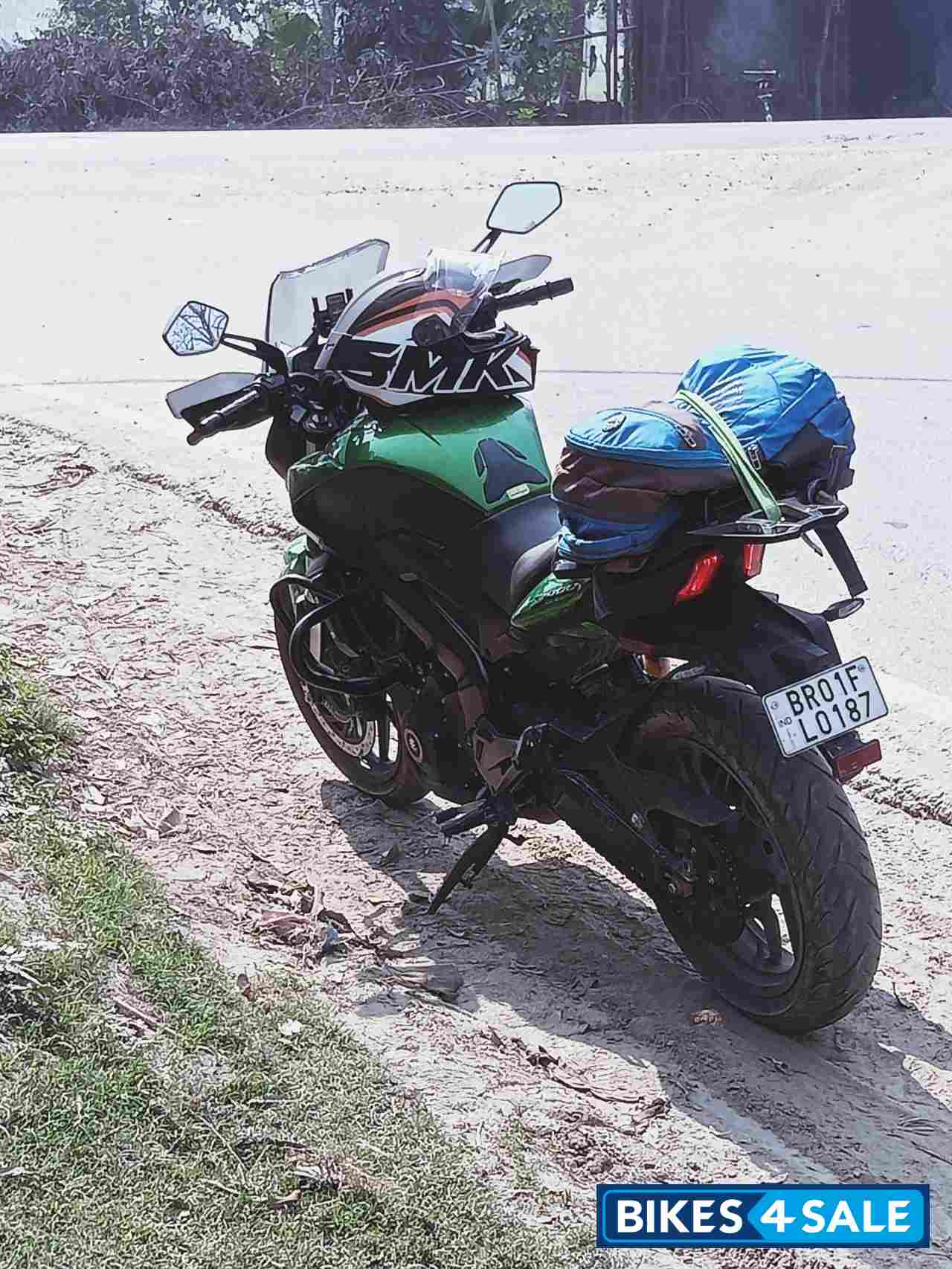 Savanna Green Bajaj 2021 Dominar 400