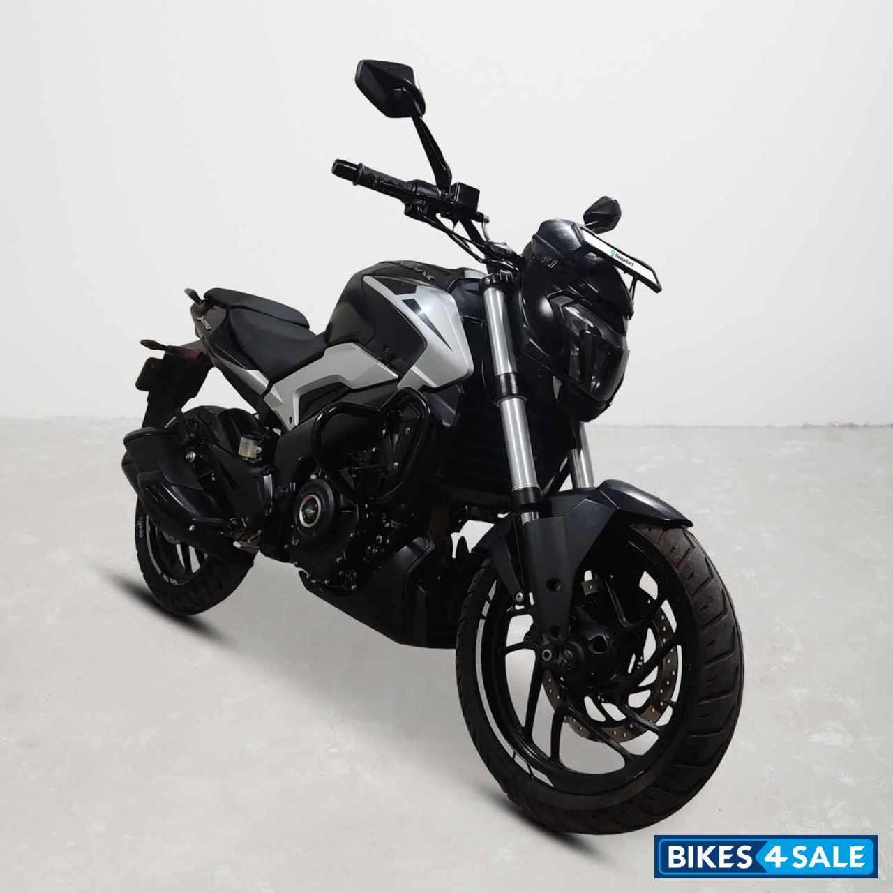 Bajaj Dominar 250