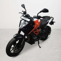 KTM Duke 125