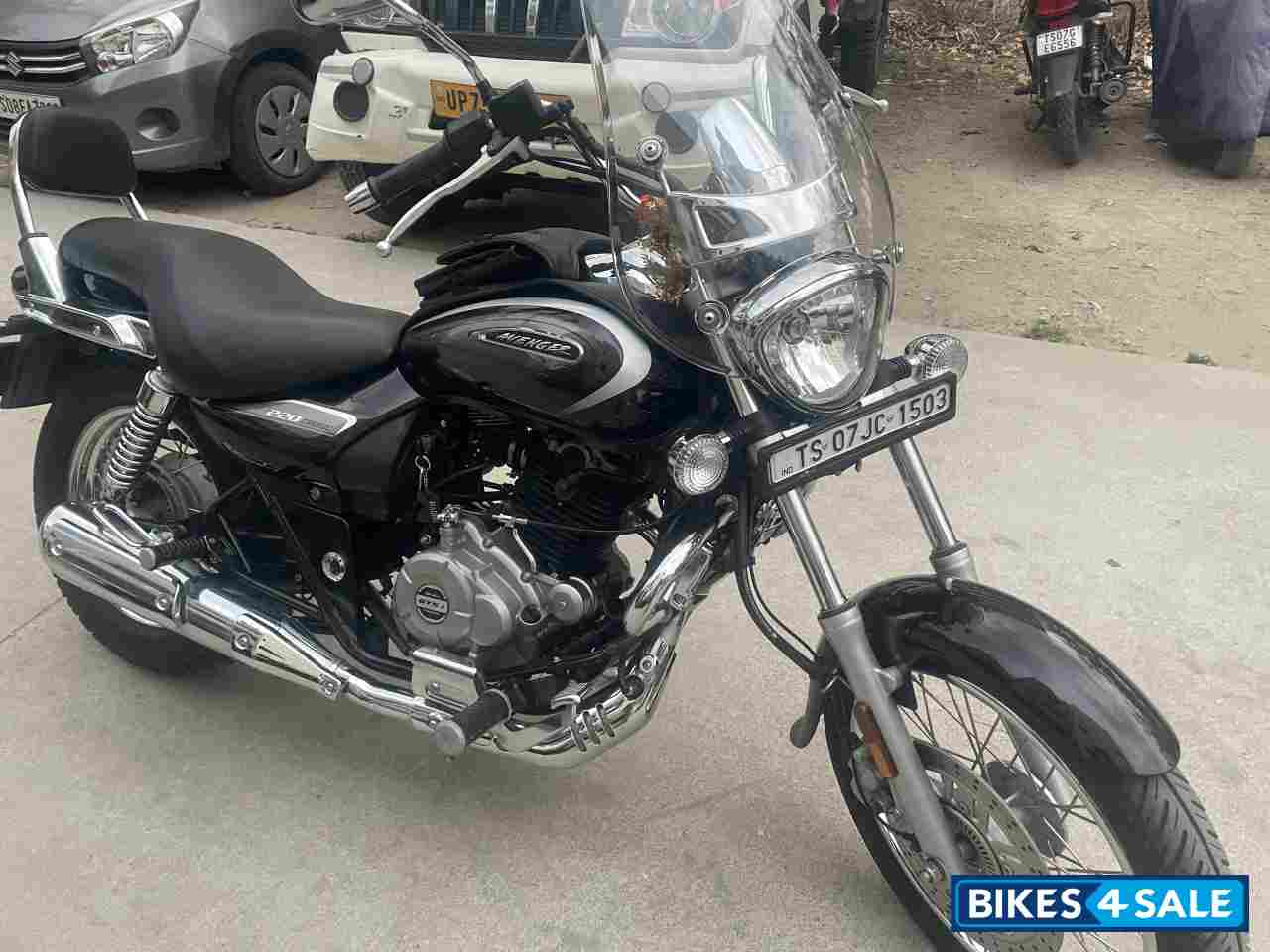 Bajaj Avenger Cruise 220 BS6