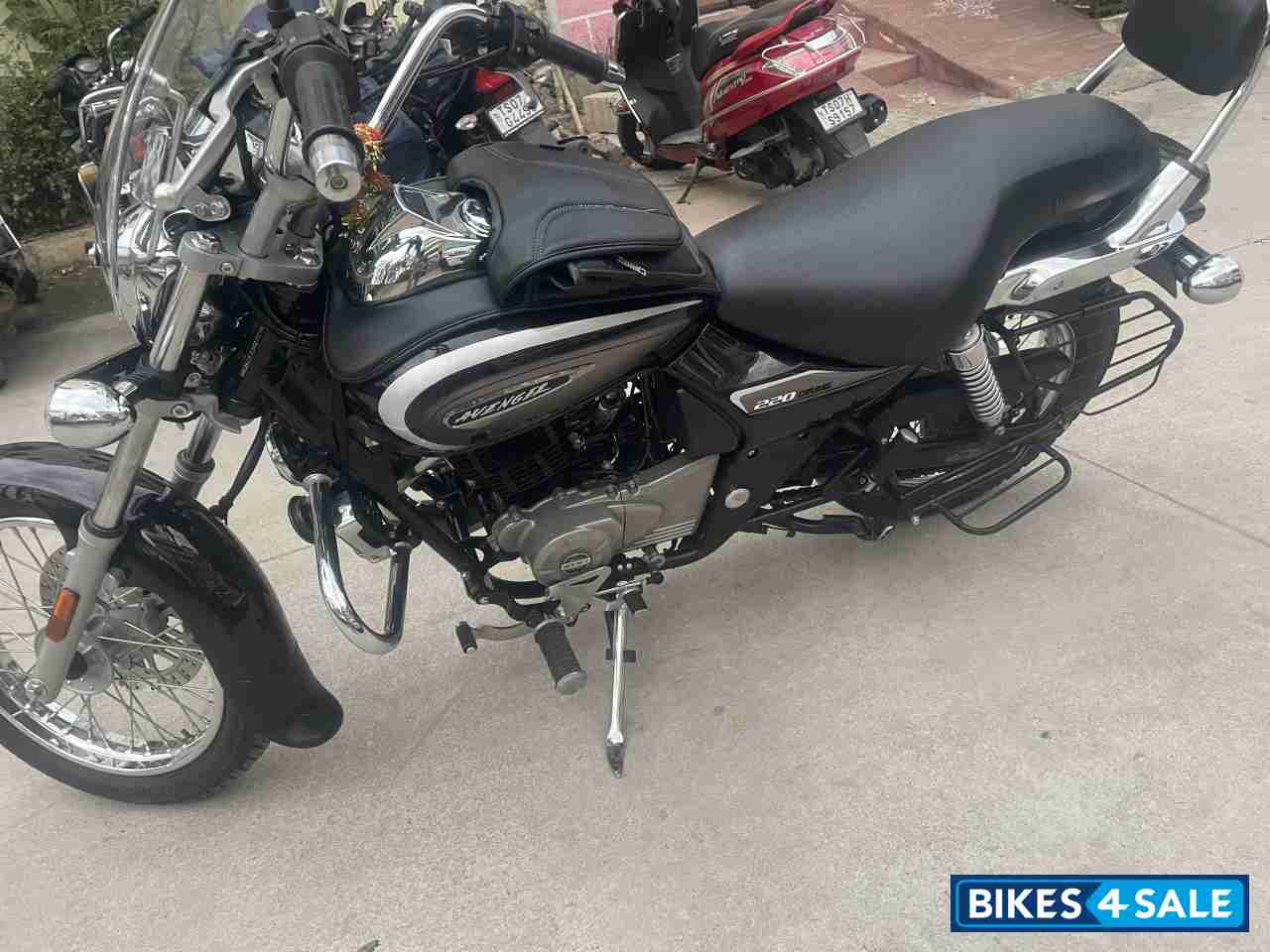 Bajaj Avenger Cruise 220 BS6