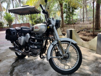 Silver Royal Enfield Classic 350
