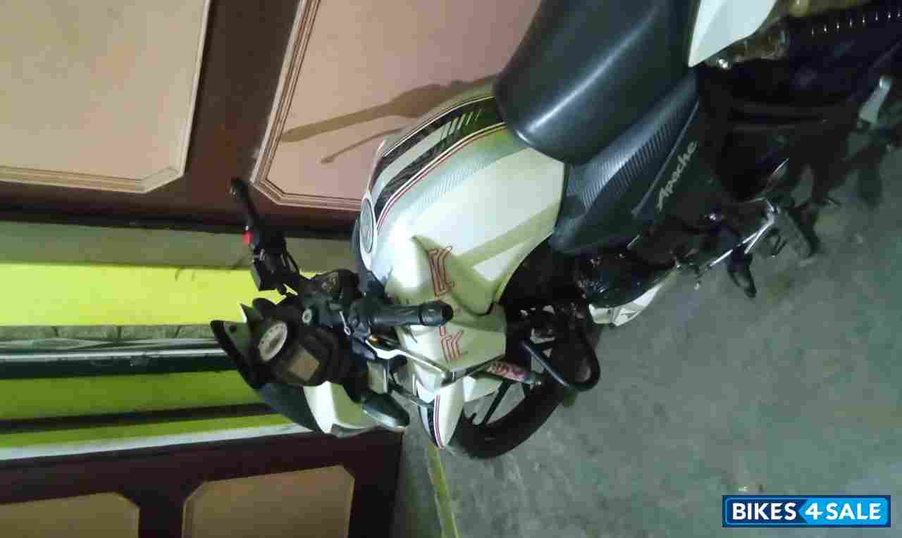 TVS Apache RTR 180 BS6