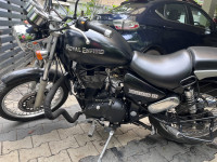 Black Royal Enfield Thunderbird 350