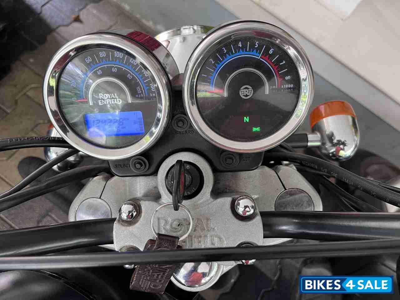 Black Royal Enfield Thunderbird 350