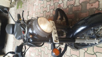 Royal Enfield Classic Stealth Black