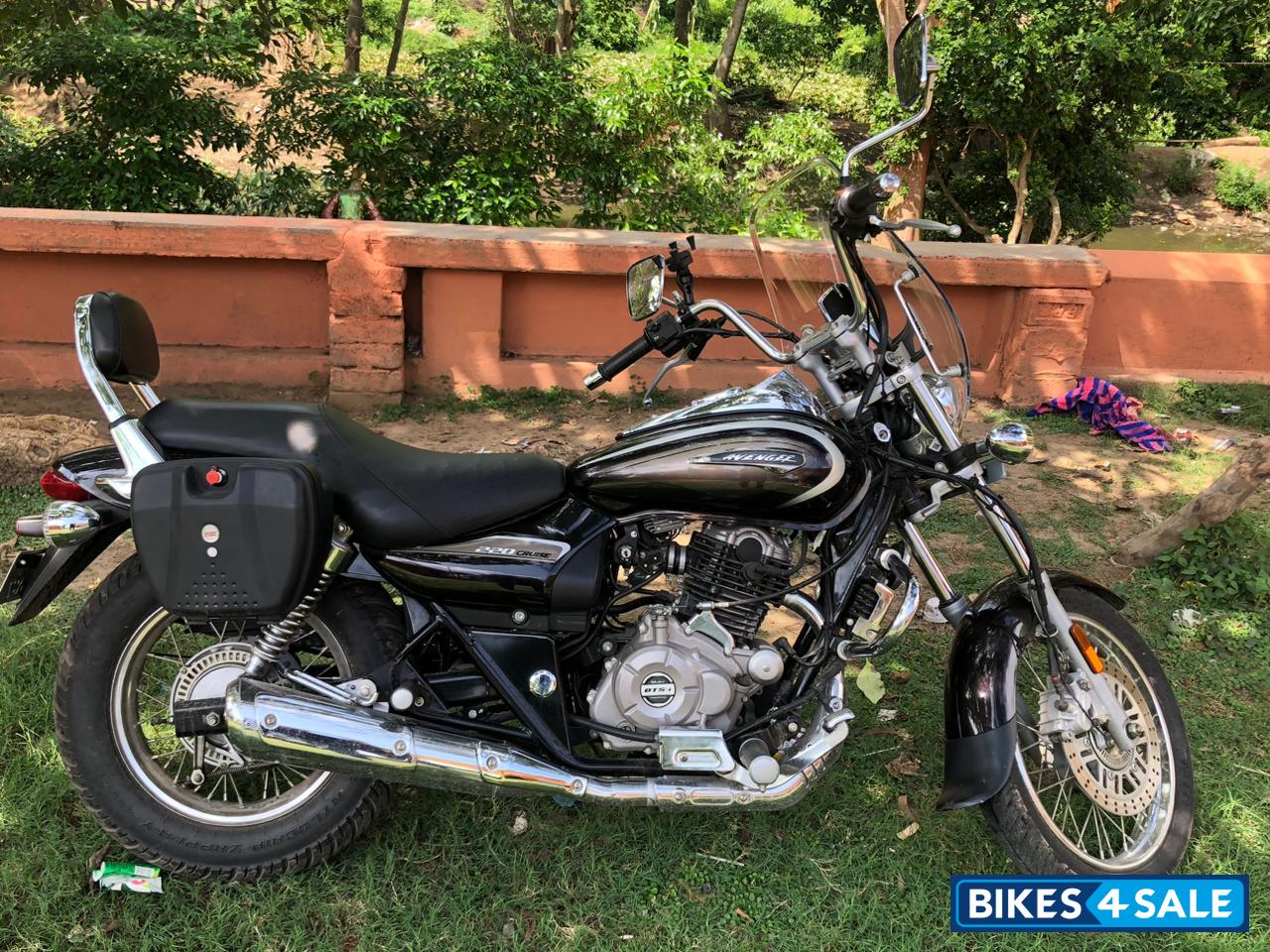 Bajaj Avenger Cruise 220 BS6