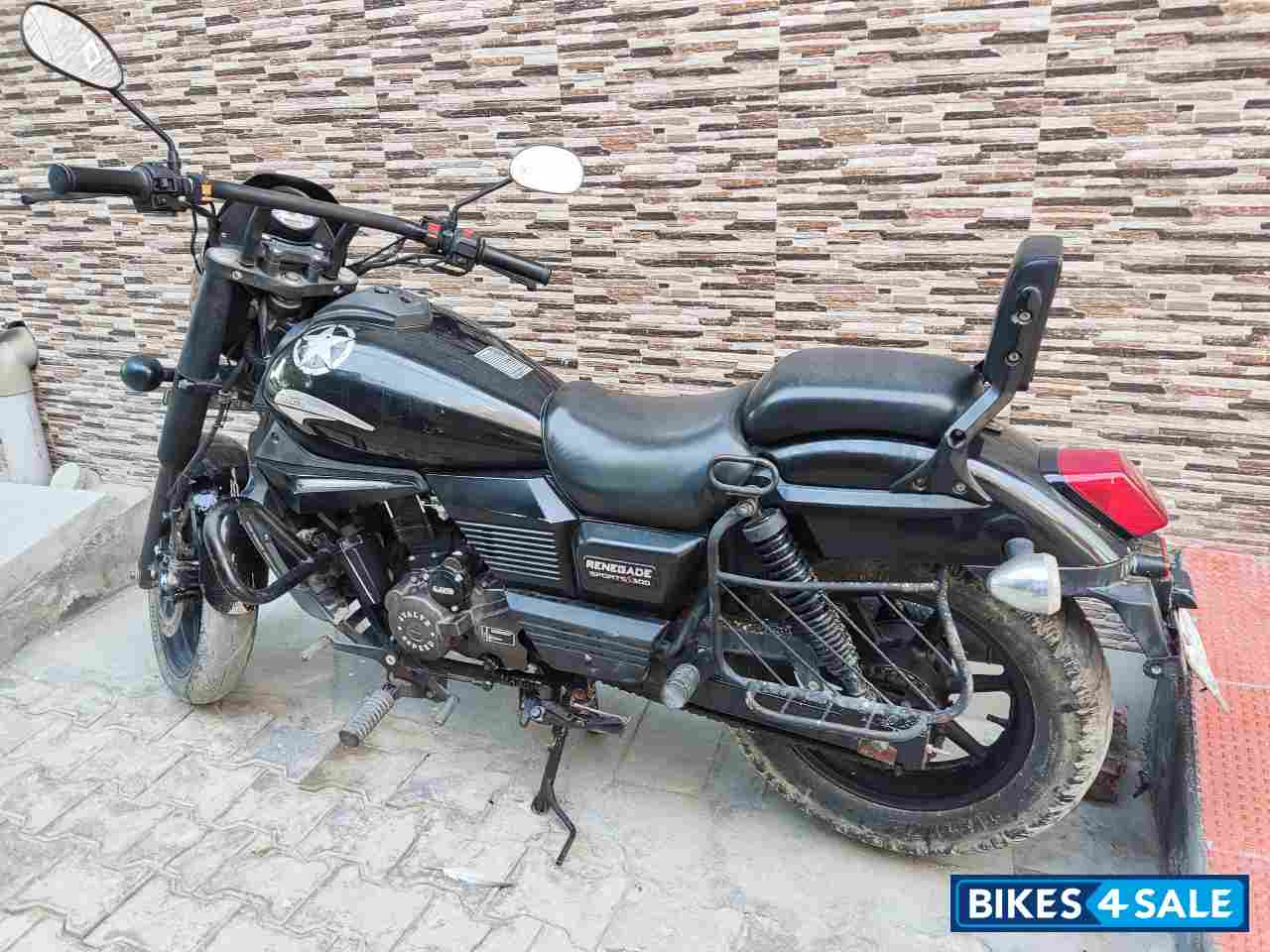 Black UM Renegade Sports S