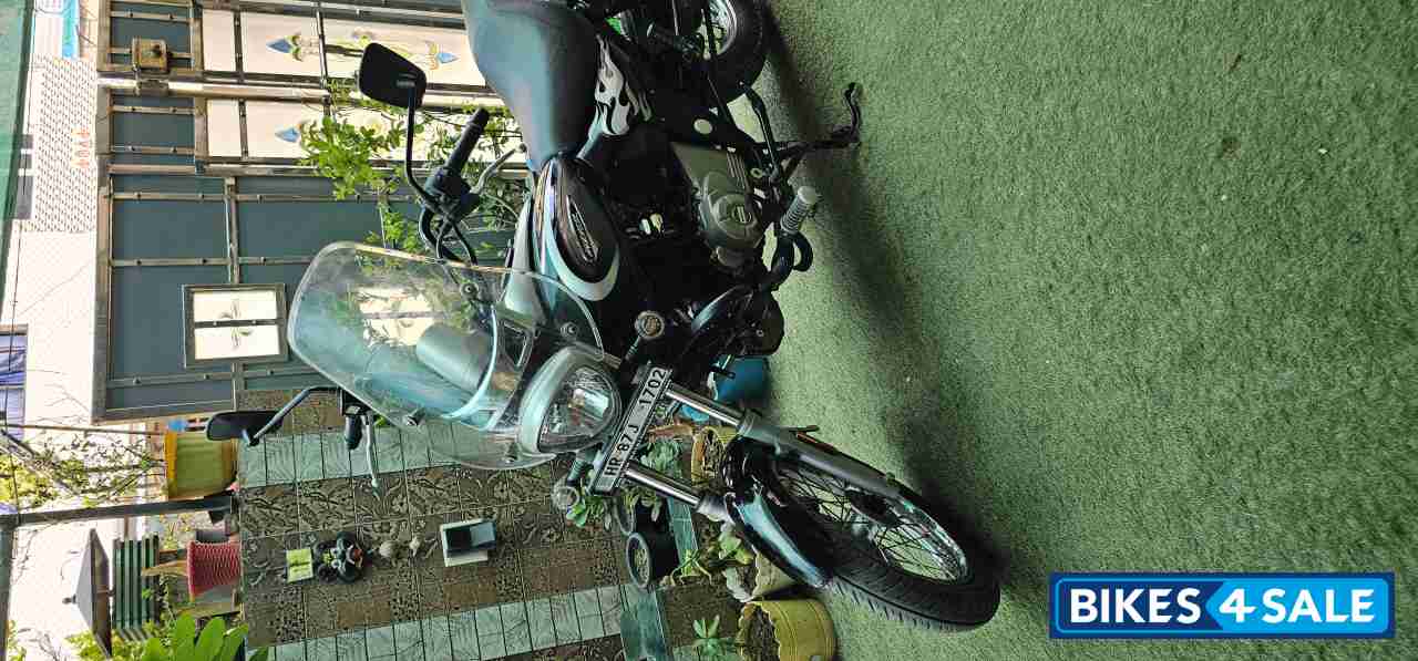 Brown Bajaj Avenger Cruise 220 BS6