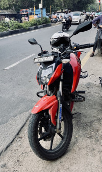 Red TVS Apache RTR 160 4V BS6