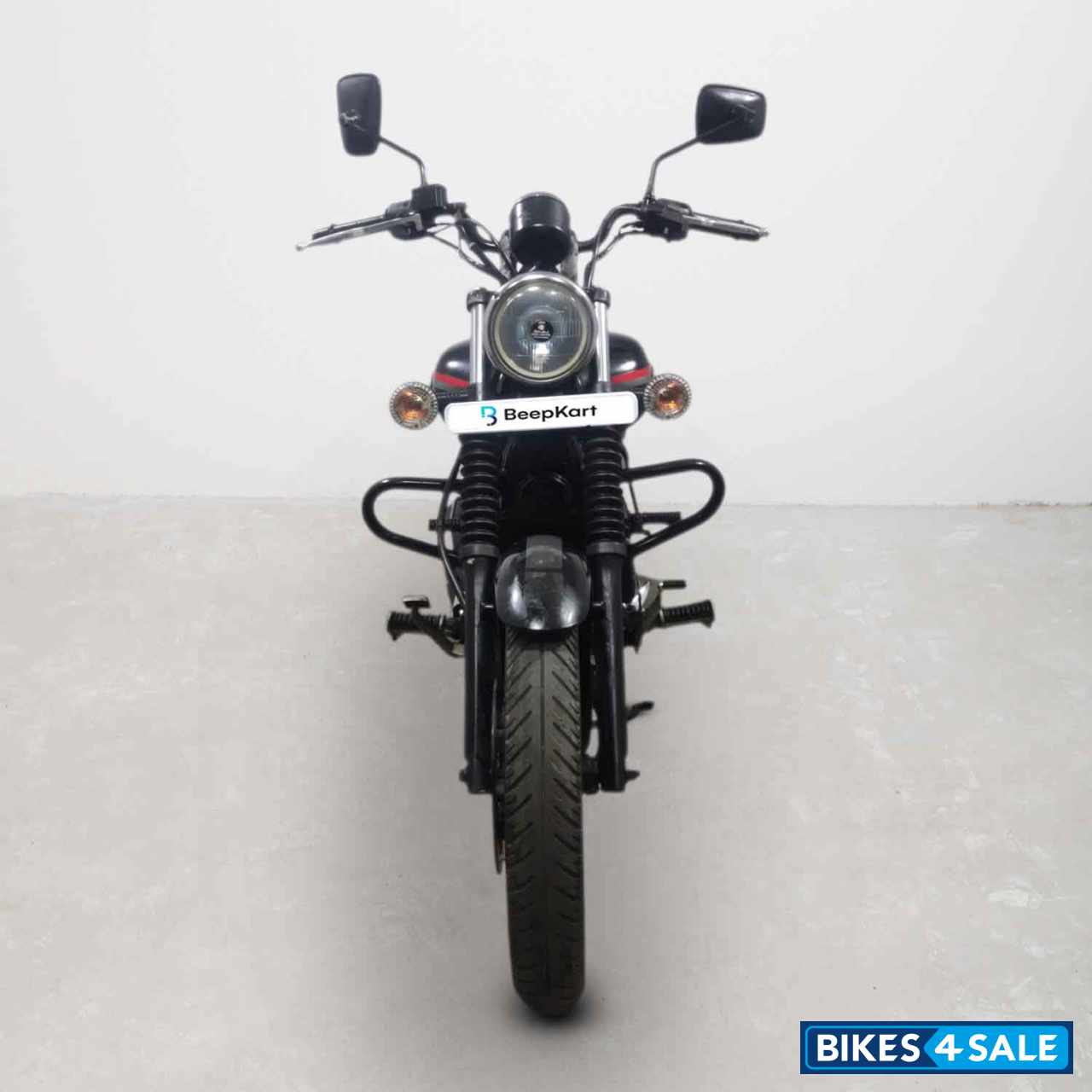 Bajaj Avenger Street 220