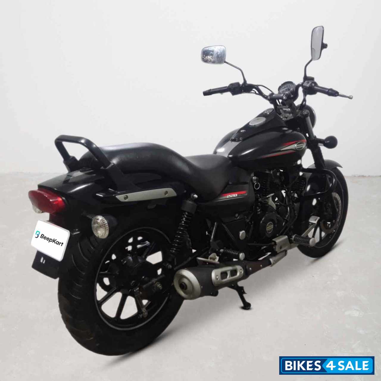 Bajaj Avenger Street 220